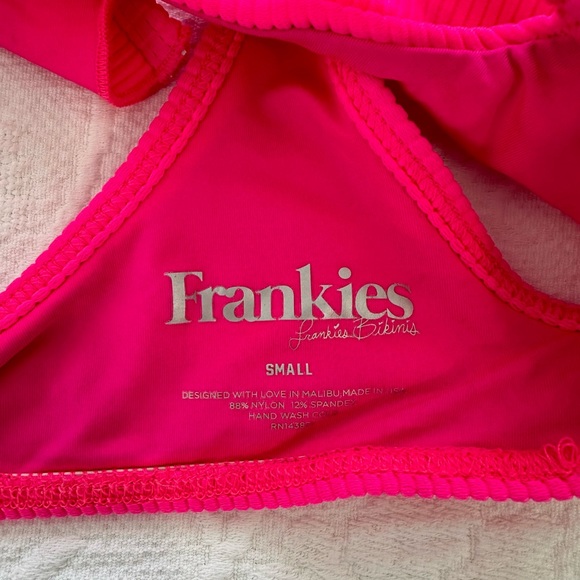 Frankies Bikinis Cole Top in Fuchsia - Picture 4 of 5